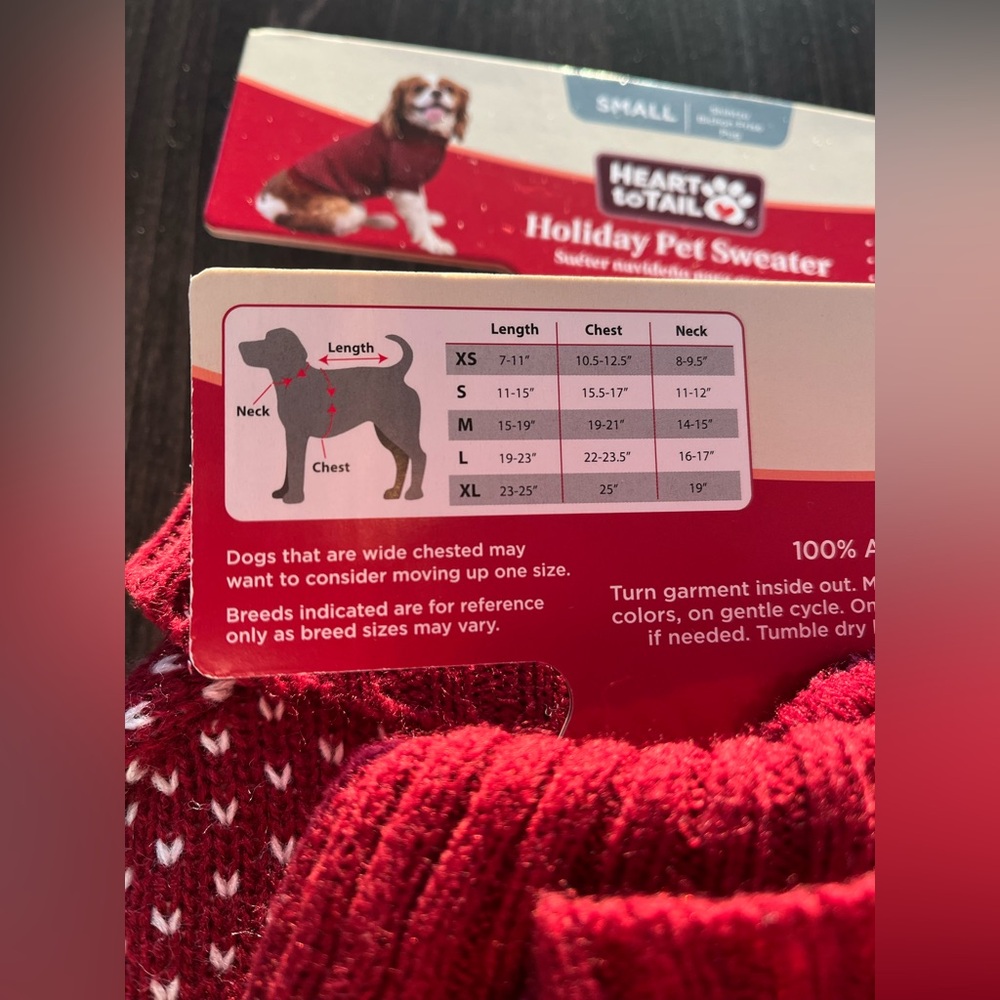 Holiday Design Dog Sweater - NWT - Picture 2 of 2